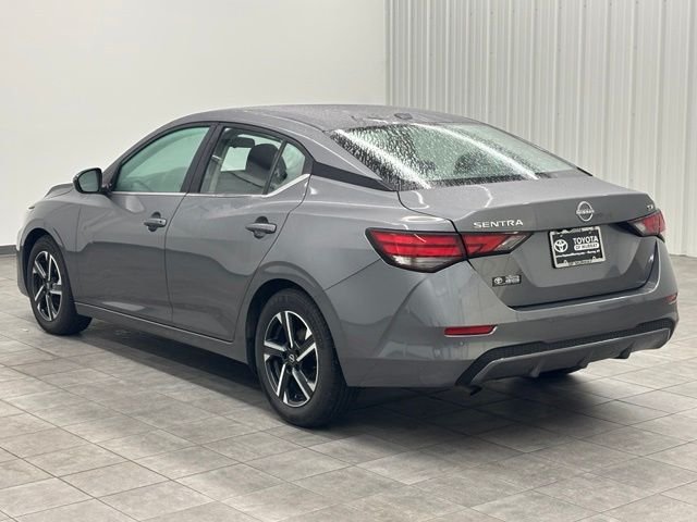 Used 2024 Gray Nissan SV image 4