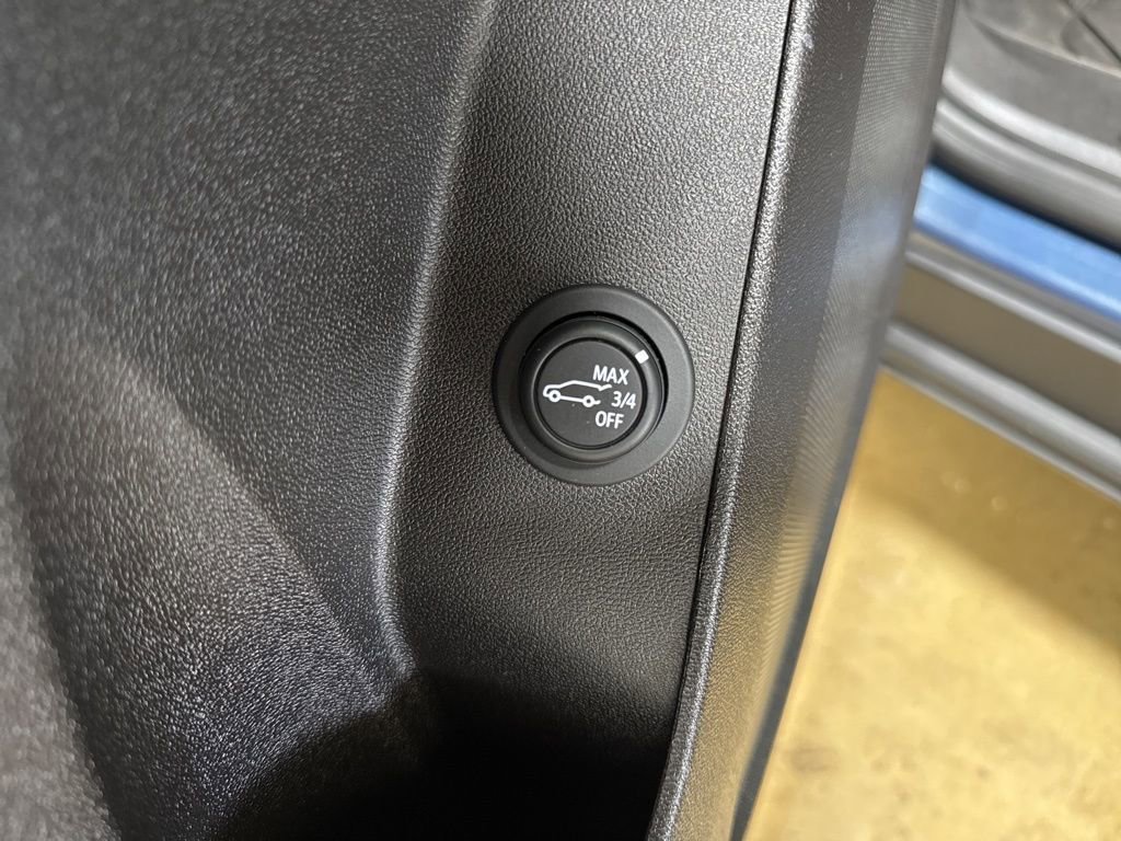 2024 Chevrolet Equinox LT - Photo 30