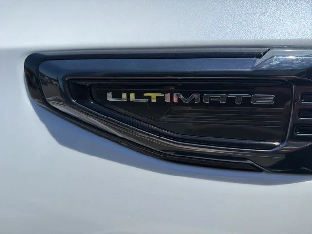 Used 2026 Glacier White GMC Denali Ultimate image 36