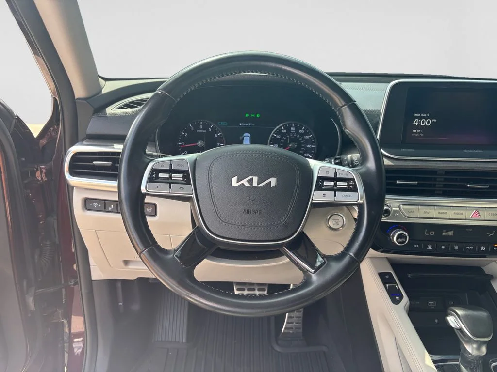 Used 2022 Purple Kia SX image 11