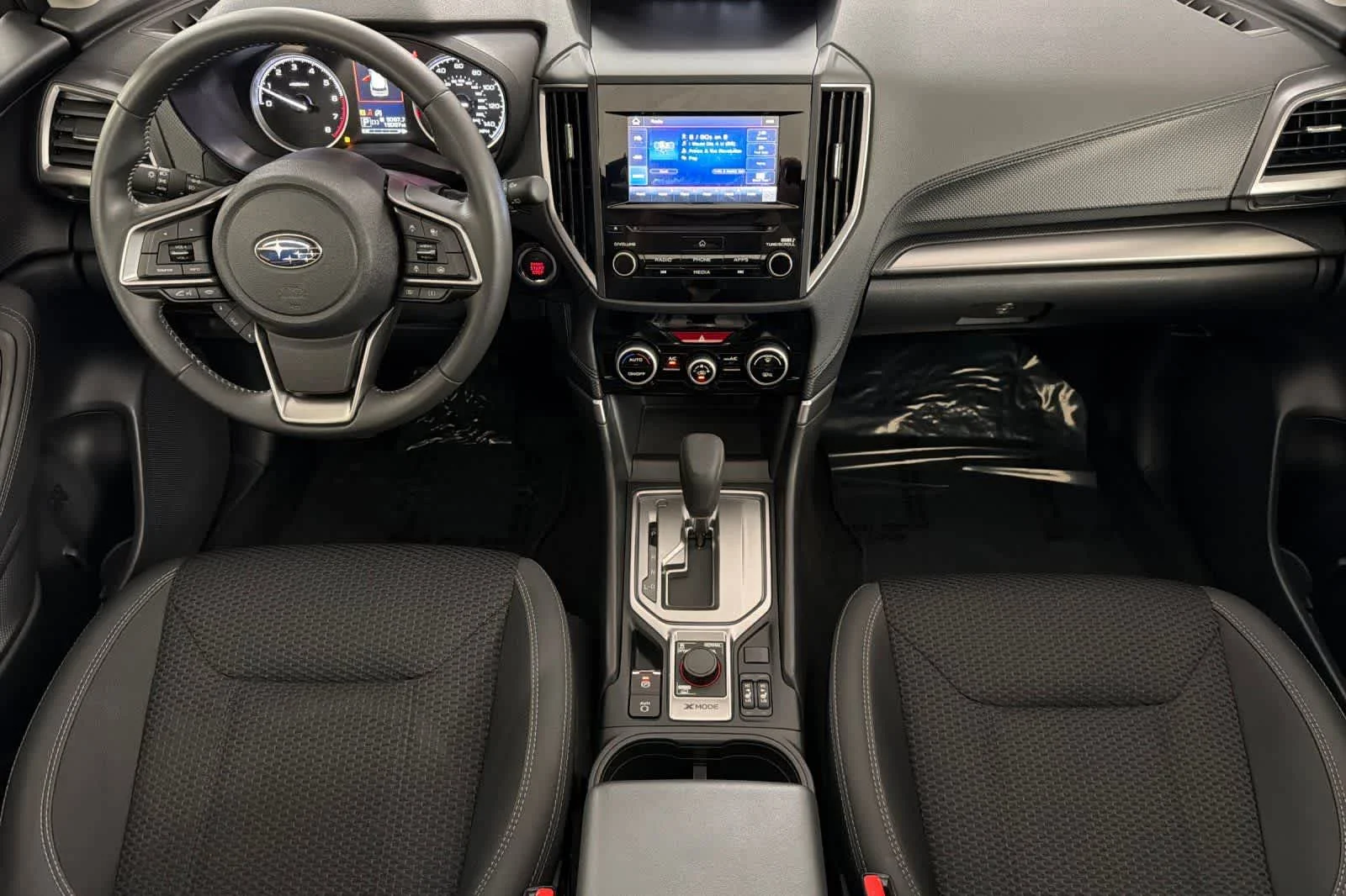 Used 2023 Crystal White Pearl Subaru Premium image 3