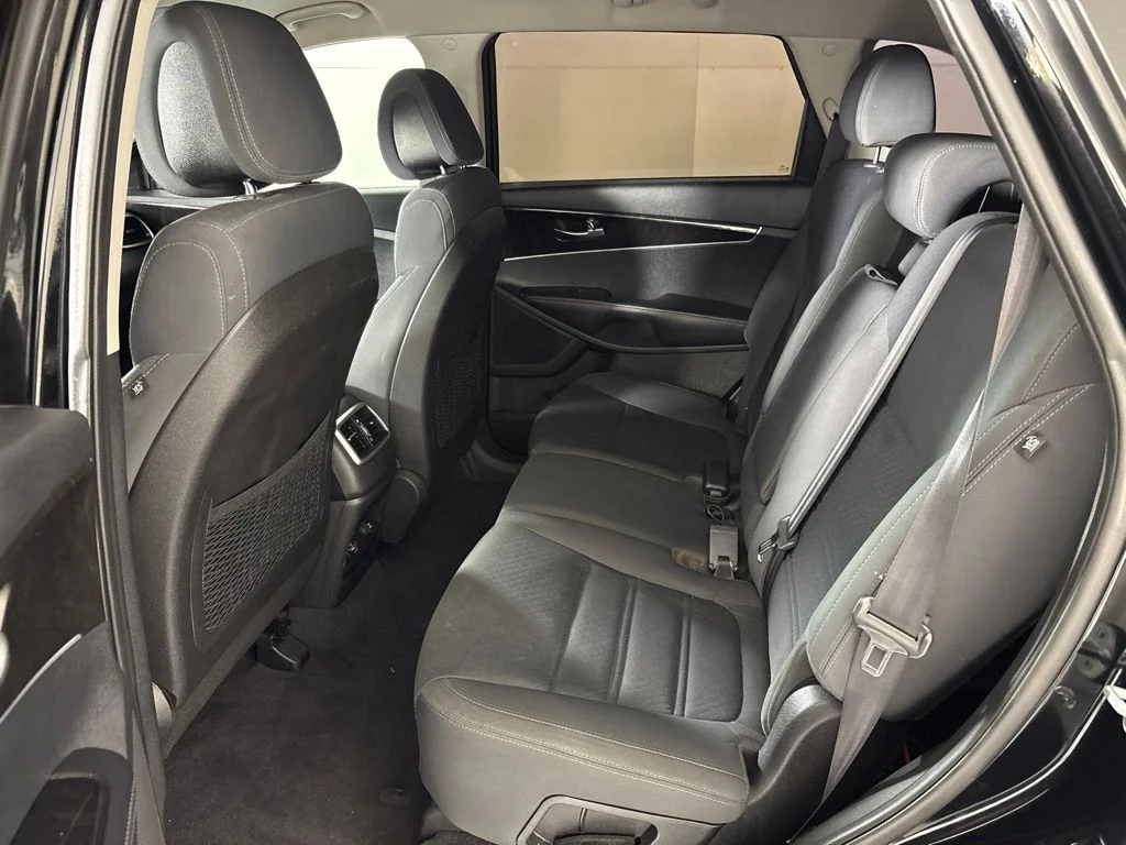 Used 2016 Black Kia LX image 19