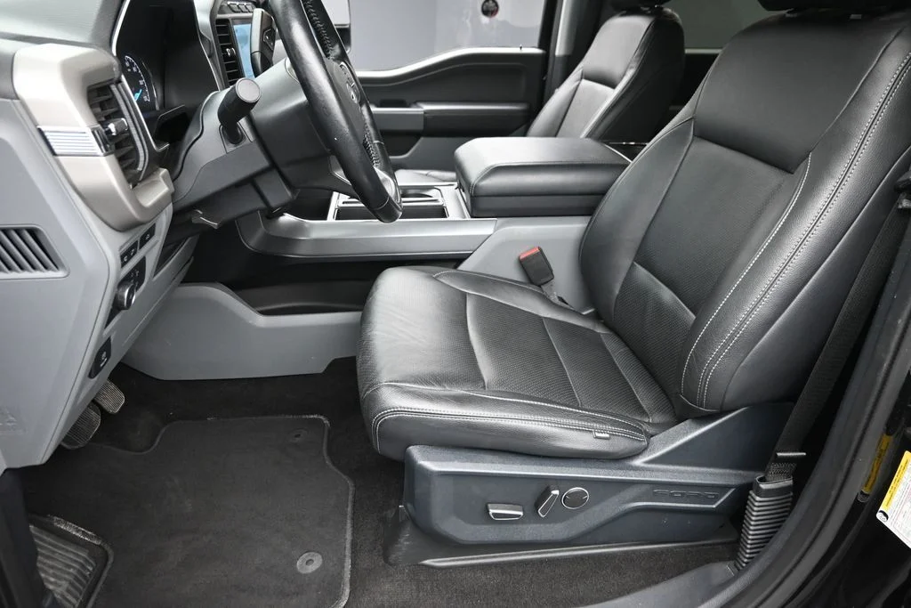 Certified Used 2021 Black Ford XLT image 15