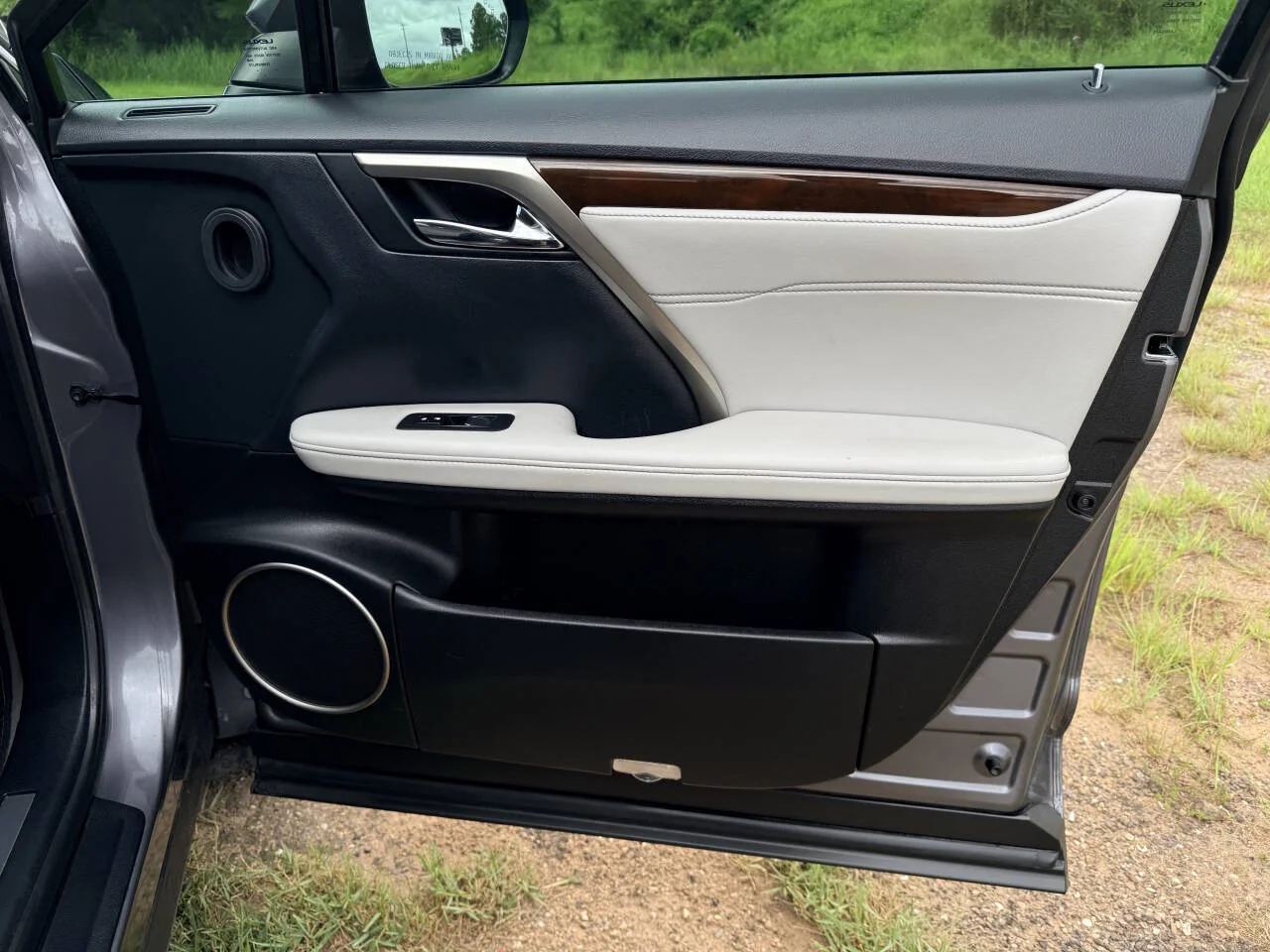 Used 2019 Charcoal Lexus Base 4dr SUV image 28