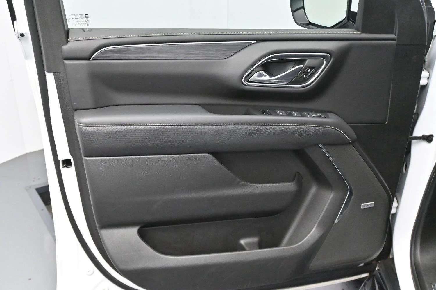 Used 2022 SUMMIT WHITE GMC SLT image 12