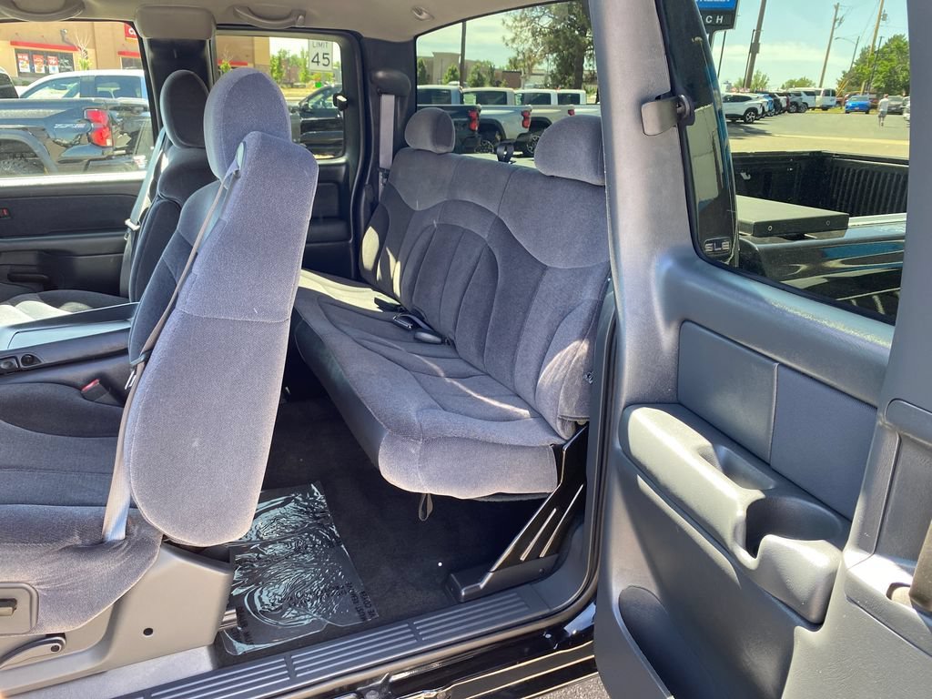 Used 2002 Onyx Black GMC SLE image 20