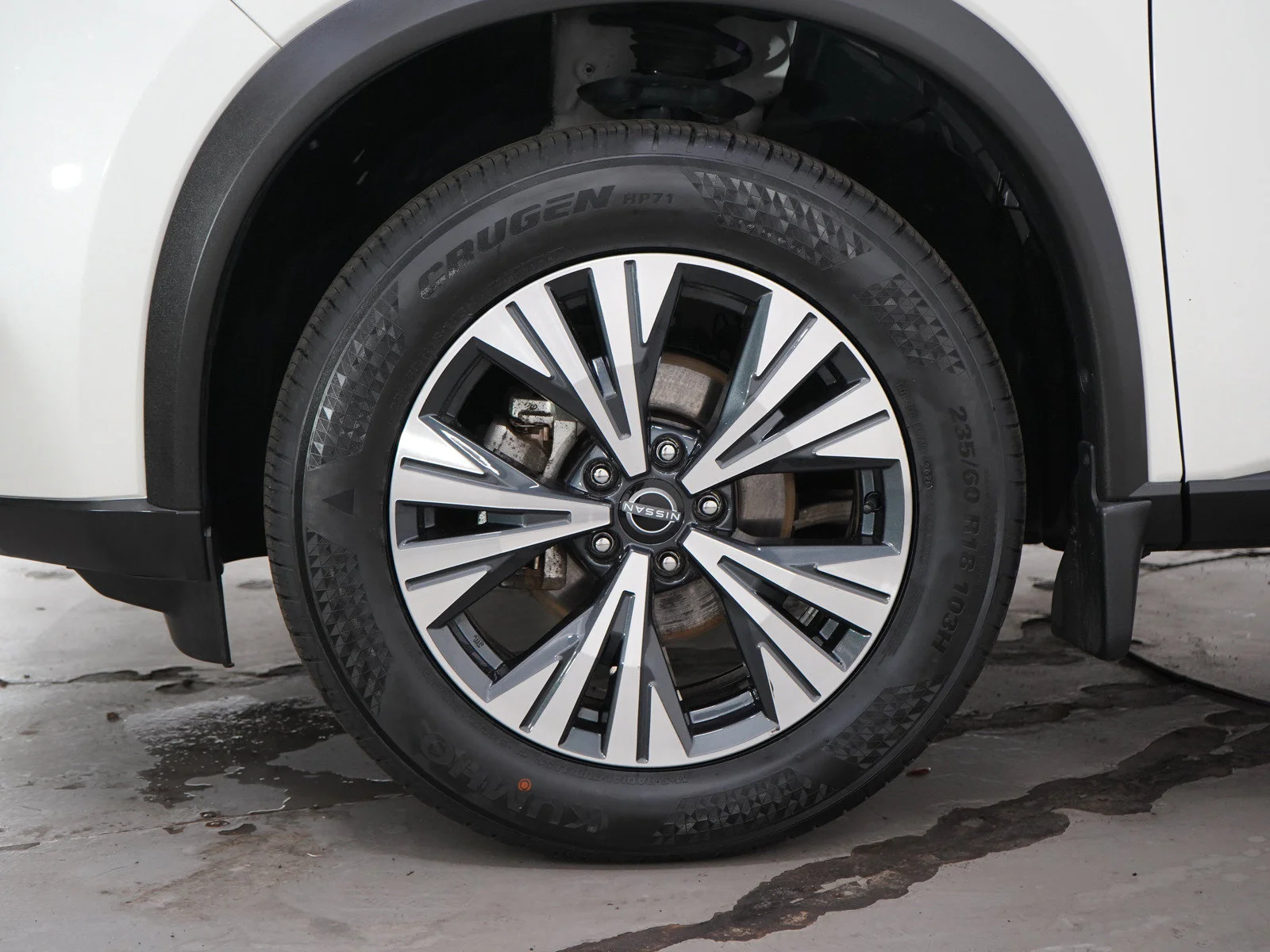 Used 2023 Pearl White Tricoat Nissan SV image 29
