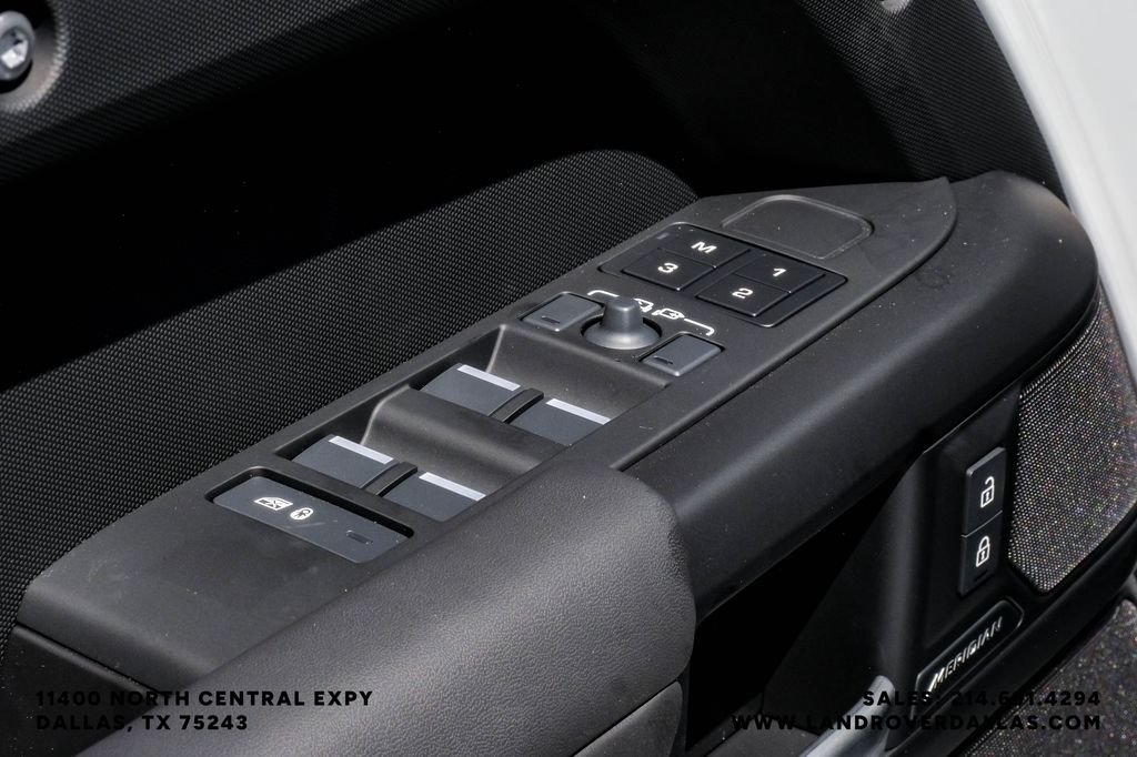 New 2026 Fuji White Land Rover S image 45