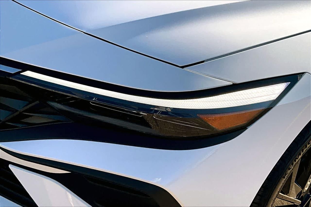 New 2026 Serenity White Hyundai SEL Sport image 13