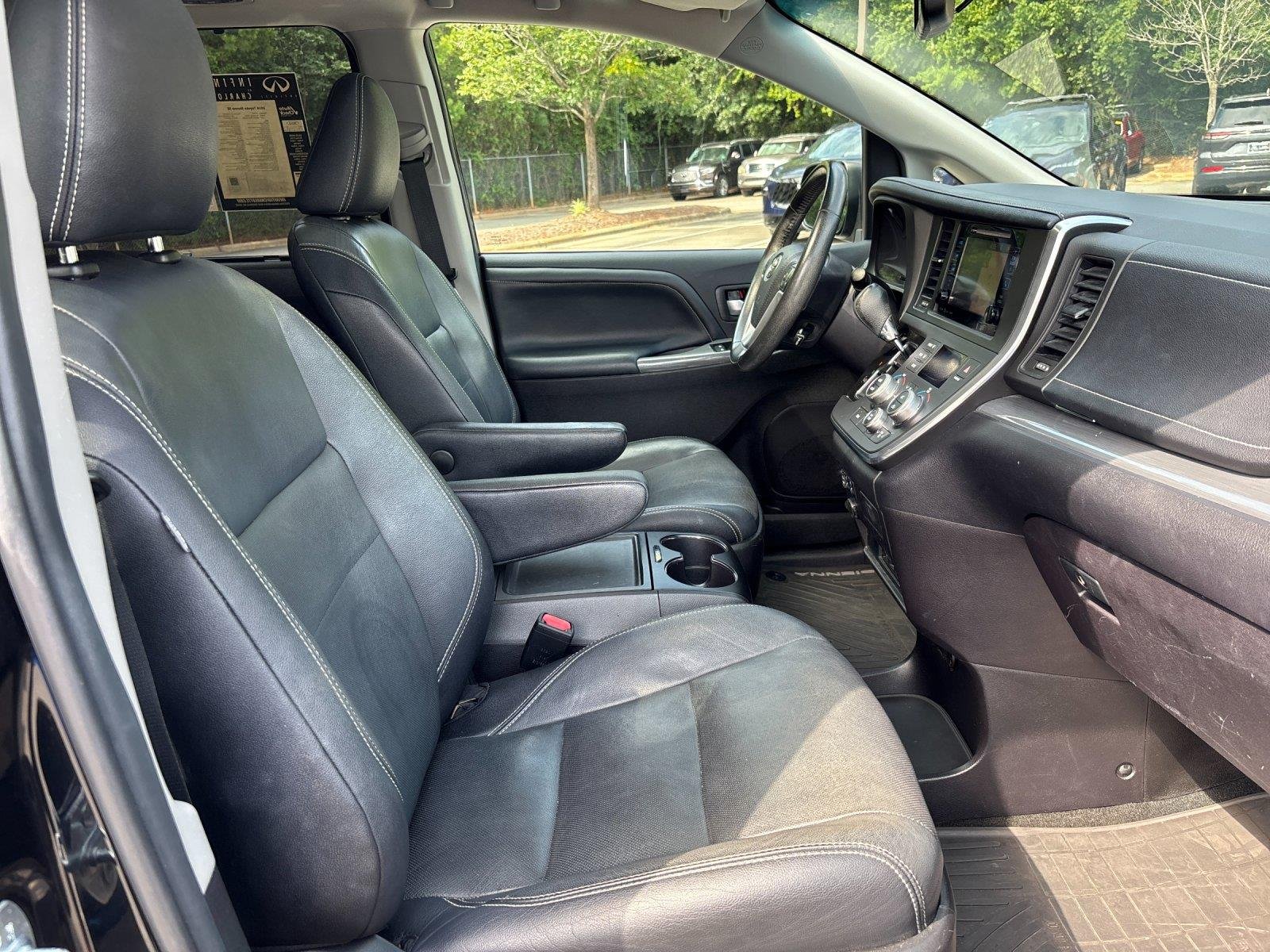Used 2016 Midnight Black Metallic Toyota SE image 38