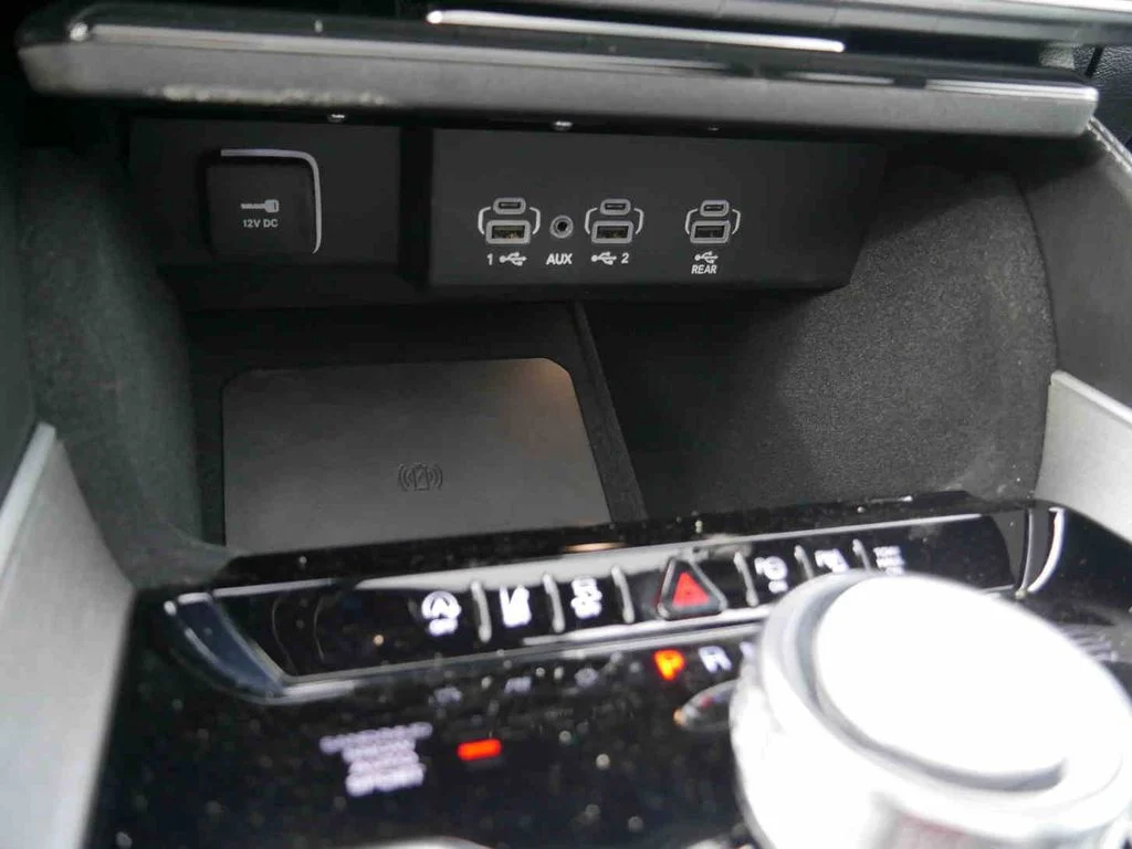 2025 Jeep Wagoneer L Series II - Photo 36