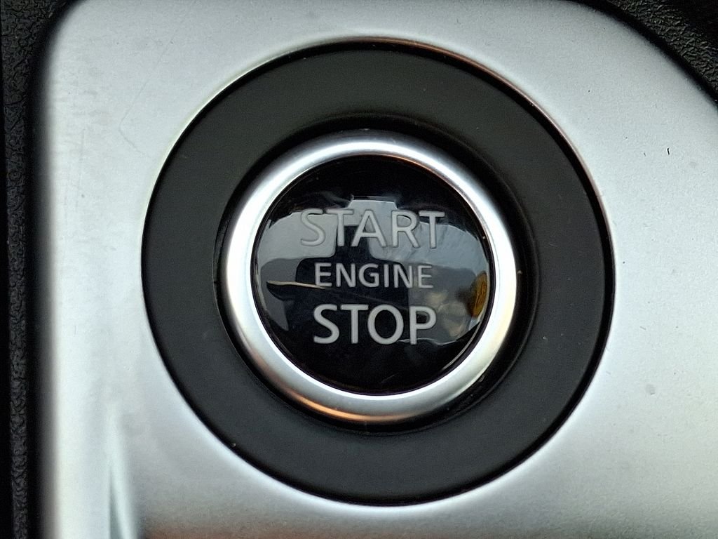 Used 2023 Rosewood Metallic Nissan SV image 23