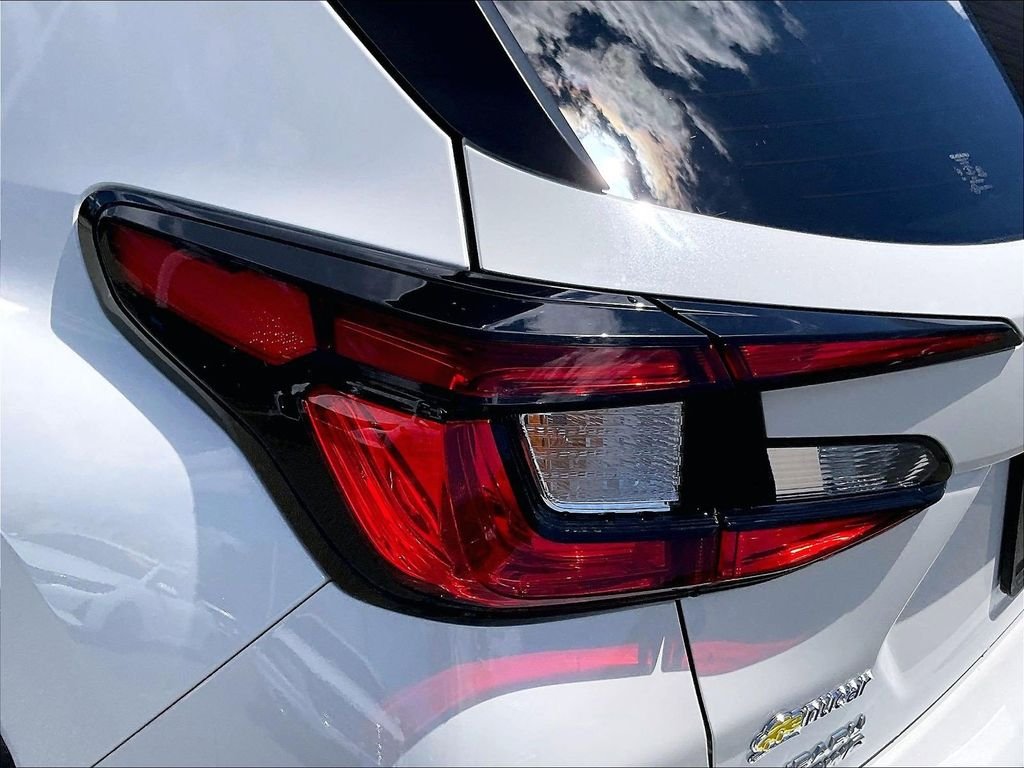 Used 2024 White Subaru Premium image 34