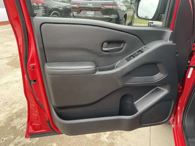 Used 2024 Red Nissan S image 11
