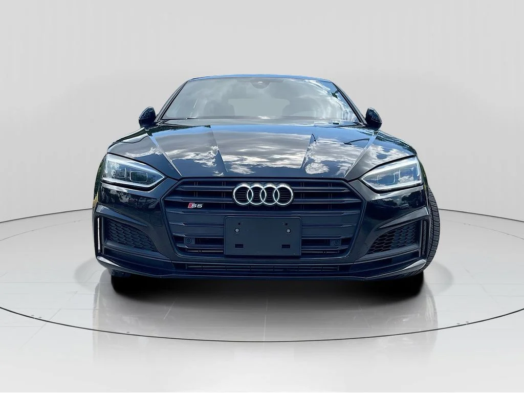 Used 2019 Black Audi Premium Plus image 2