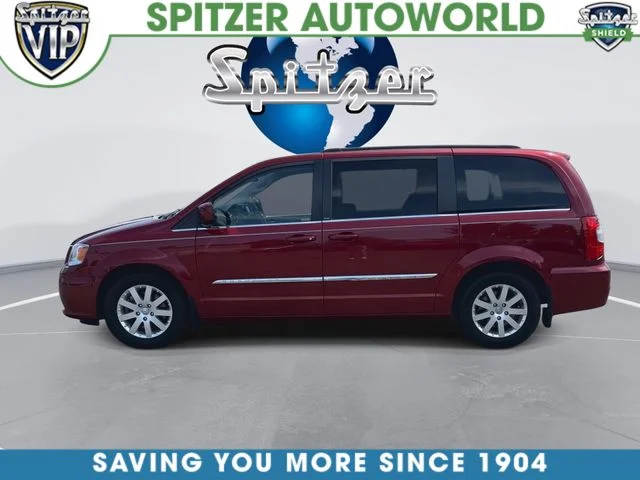 Used 2013 Red Chrysler Touring image 6