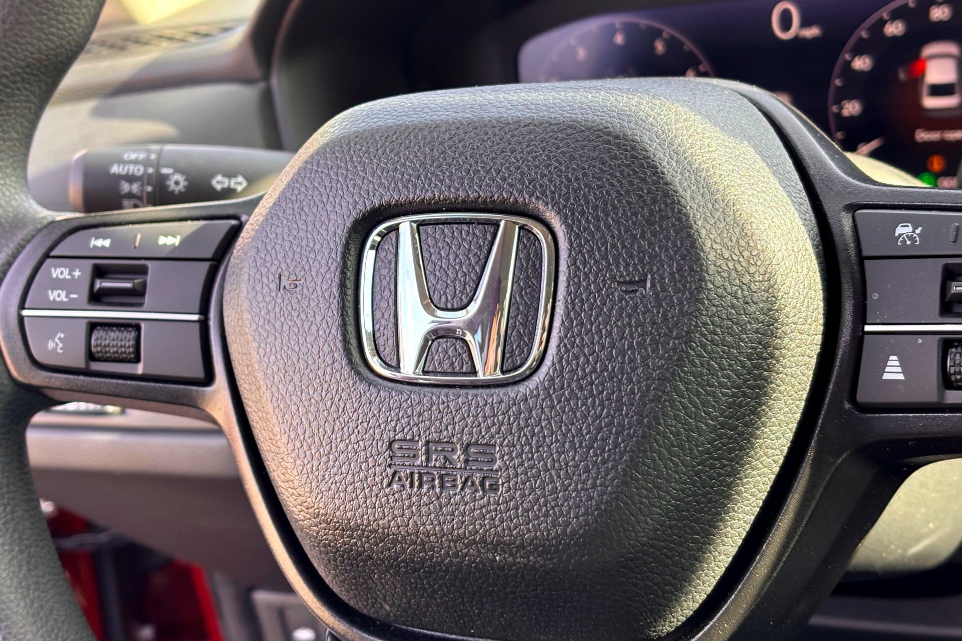 2025 Honda Accord SE - Photo 17