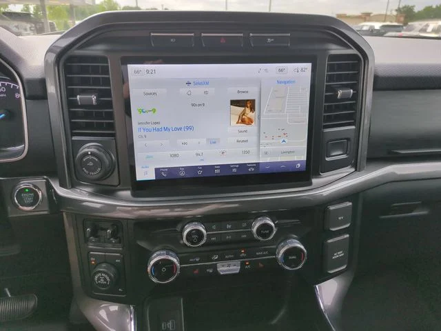 Used 2023 Black Ford XLT image 20
