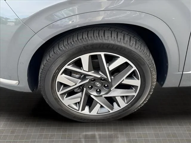 Used 2023 Gray Hyundai Calligraphy image 15