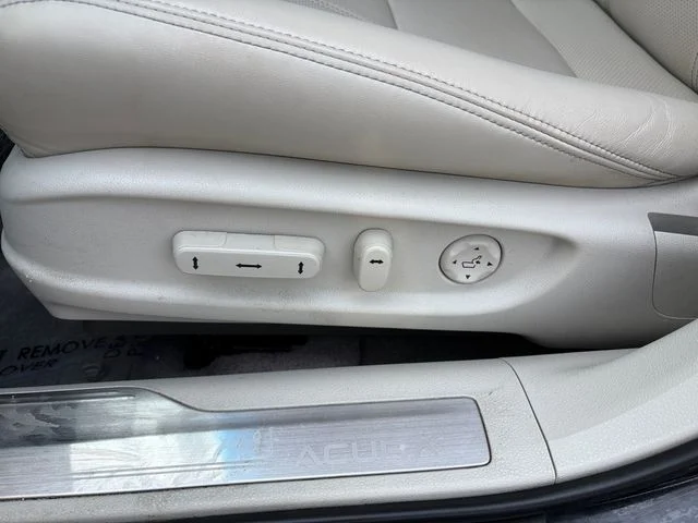 Certified Used 2020 Black Acura Technology image 9