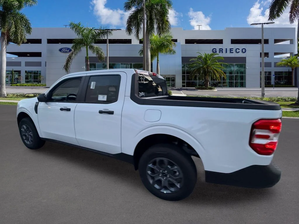 New 2026 White Ford XLT image 5