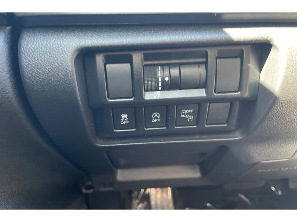 Used 2023 Ice Silver Metallic Subaru Sport image 39