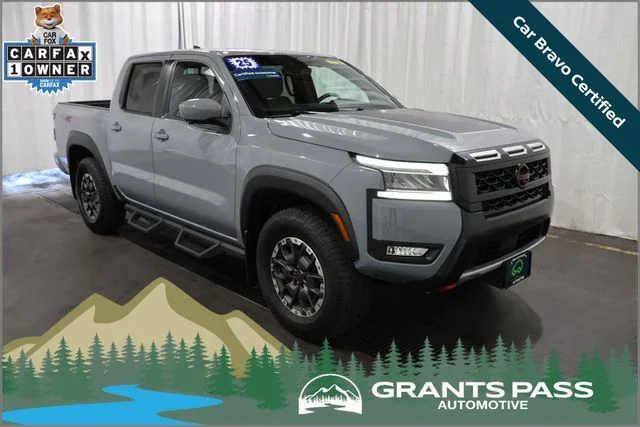 2025 Nissan Frontier PRO-4X Crew Cab 4X4's photo
