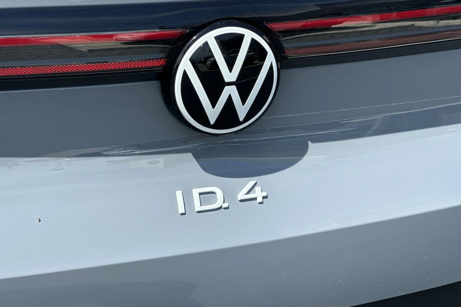 Used 2021 Gray Volkswagen Pro S image 27