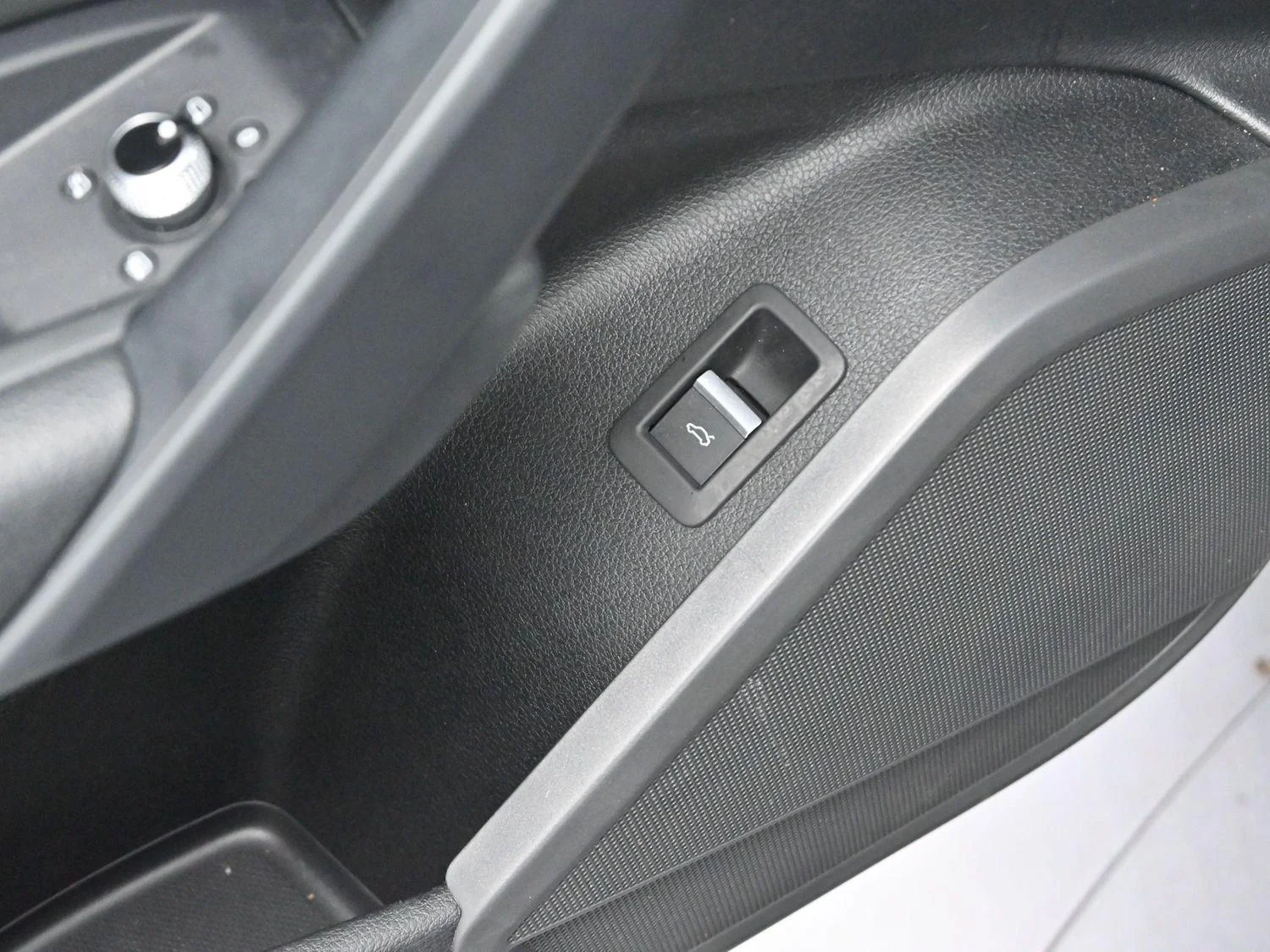 Used 2018 Moonlight Blue Metallic Audi Tech Premium Plus image 14