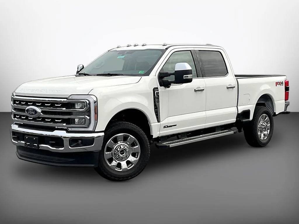 New 2026 Star White Metallic Tri-Coat Ford F-350® Lariat® image 2