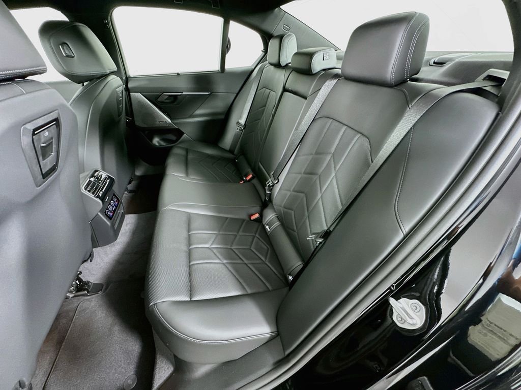 New 2027 Black Sapphire Metallic BMW 540i xDrive image 17