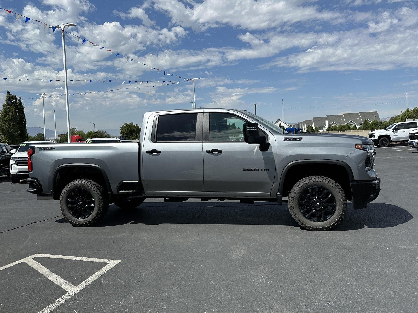 2026 Chevrolet Silverado 3500 HD LT - Photo 7