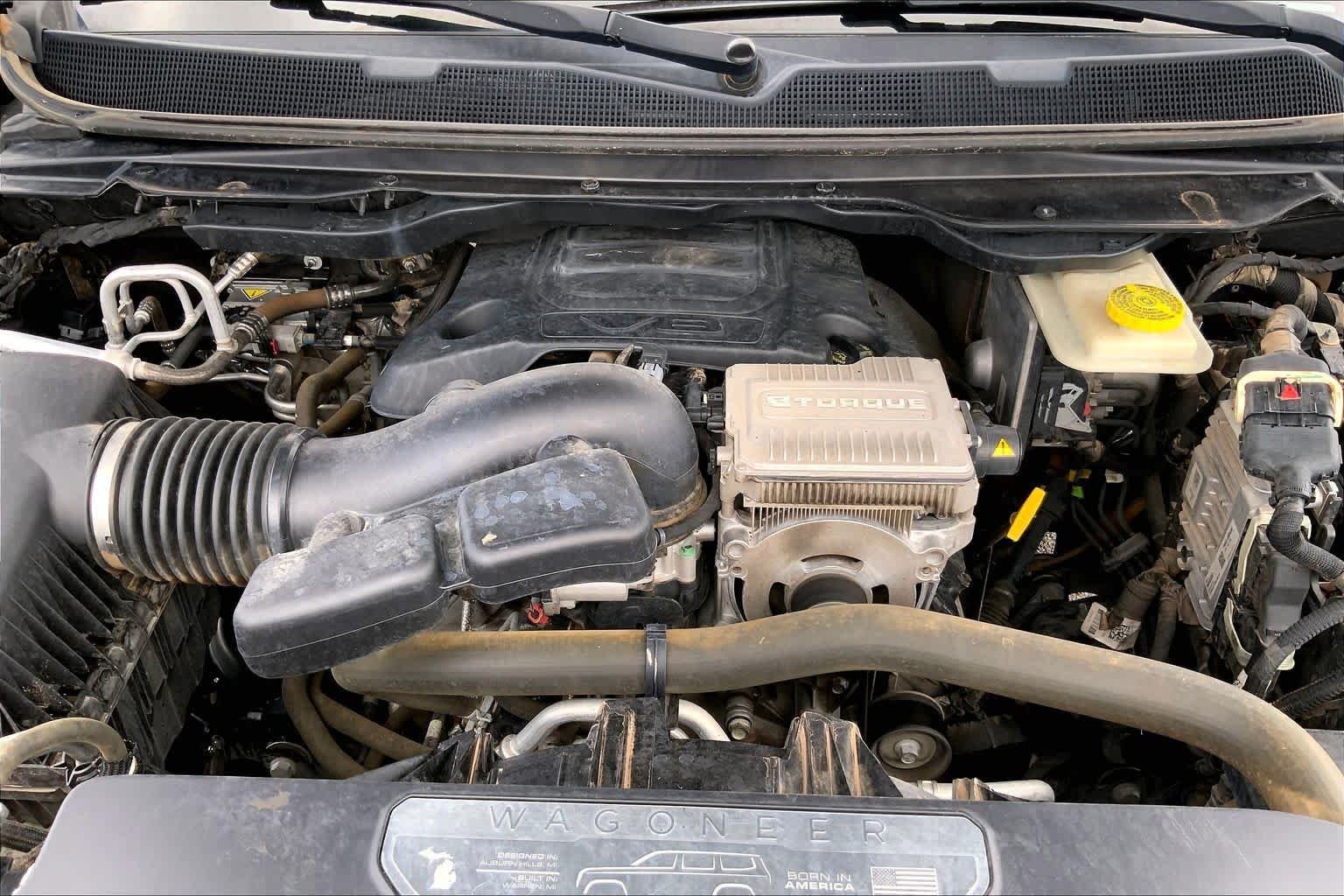 Used 2022 Baltic Gray Metallic Clearcoat Jeep Series I image 31