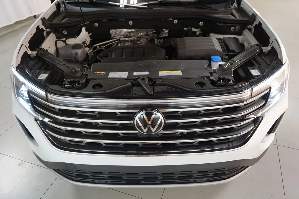 New 2026 Opal White Volkswagen 2.0T SE image 30