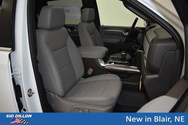 New 2026 Summit White Chevrolet LTZ image 10