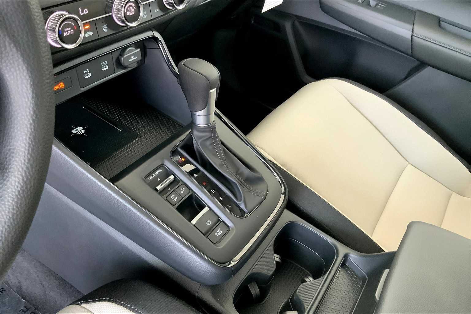 2026 Honda CR-V LX - Photo 8