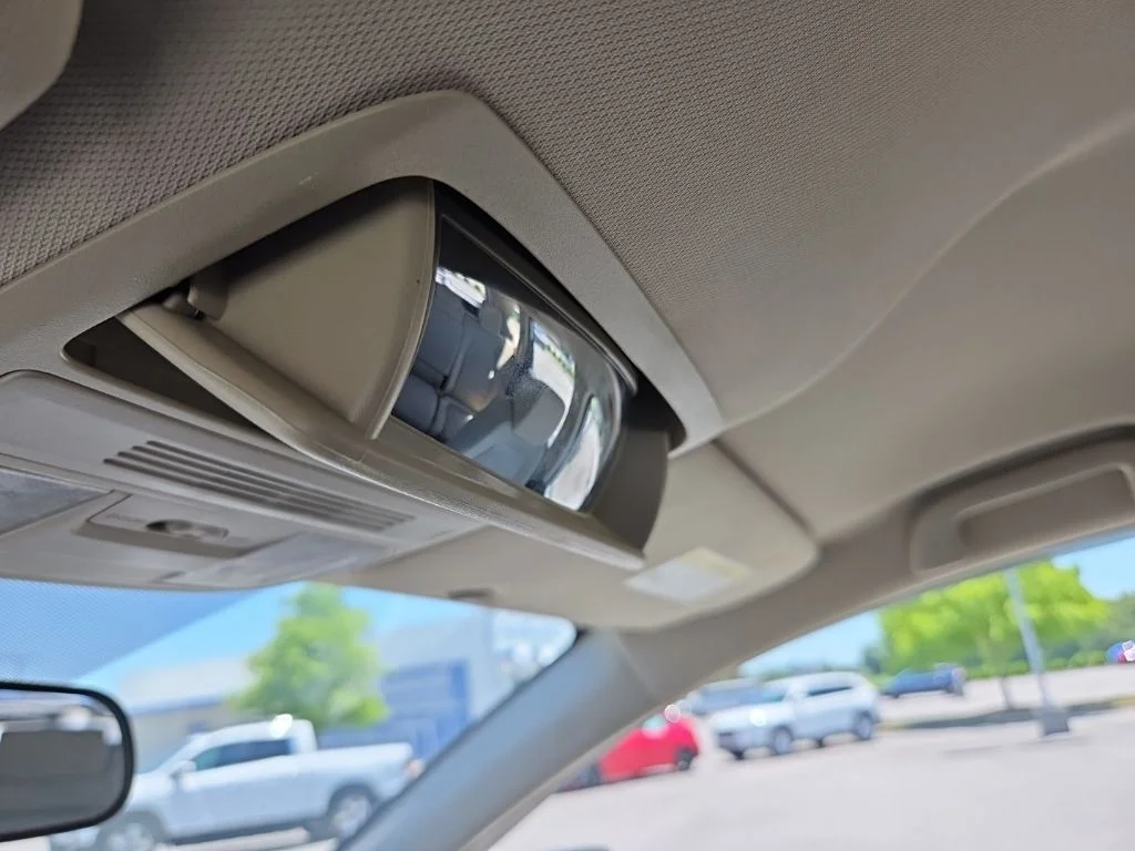 Used 2017  Honda LX image 21