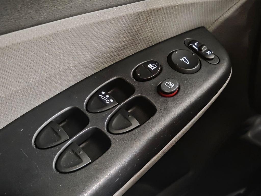 Used 2011  Honda LX image 26