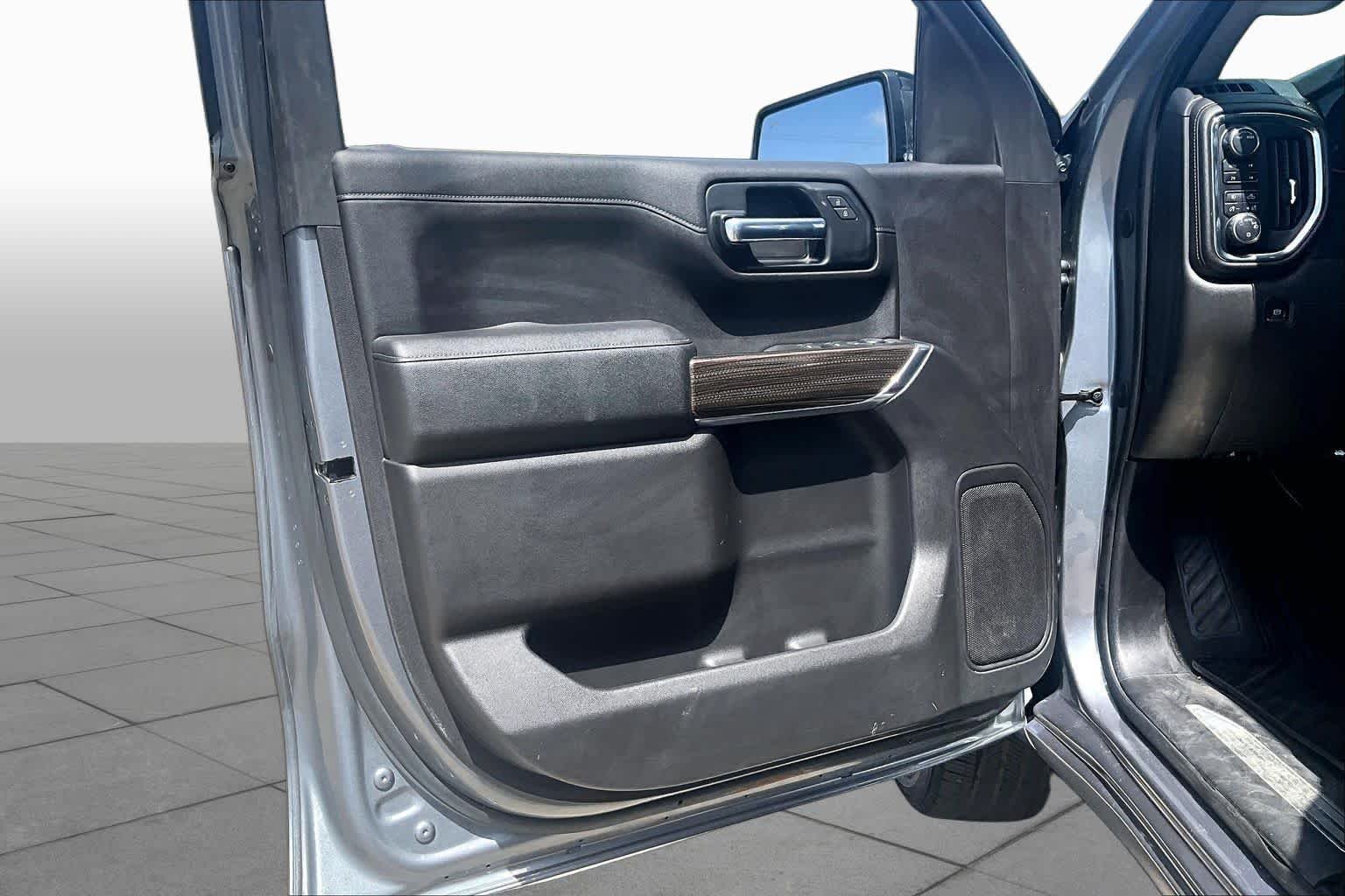 Used 2020 Satin Steel Metallic Chevrolet RST image 22