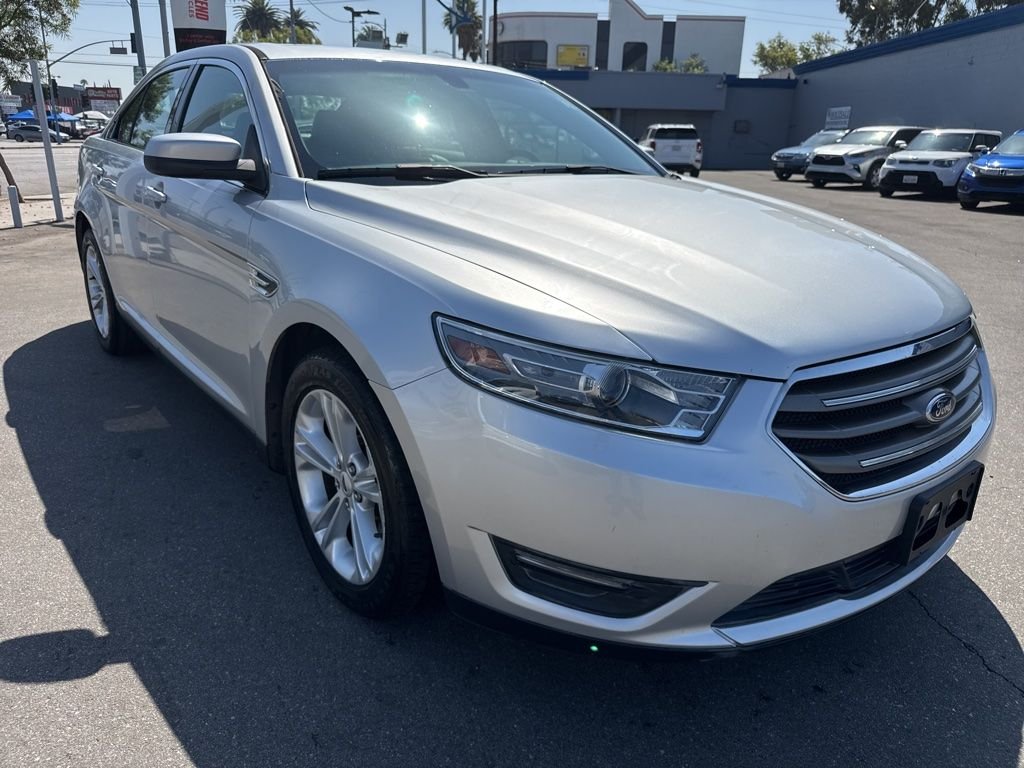 2013 Ford Taurus's photo