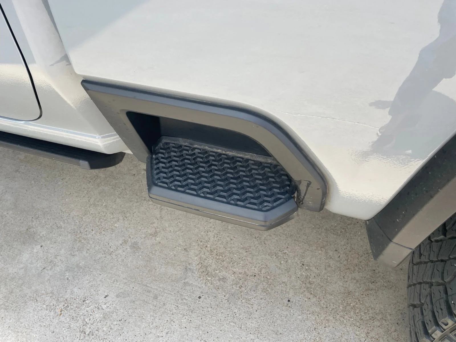Used 2024 Gray Chevrolet ZR2 image 20