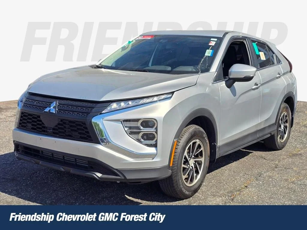 2025 Mitsubishi Eclipse Cross ES S-AWC's photo