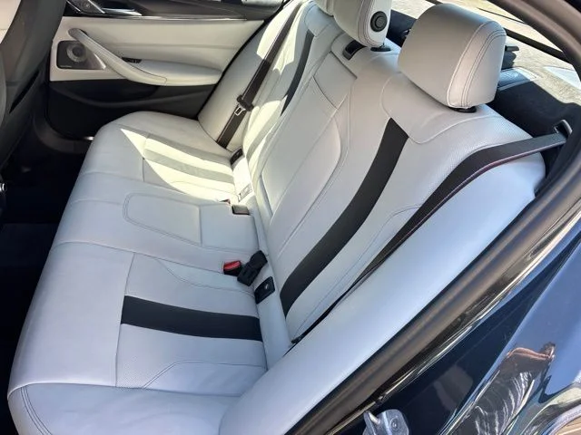 Used 2019 Singapore Gray Metallic BMW Competition image 18