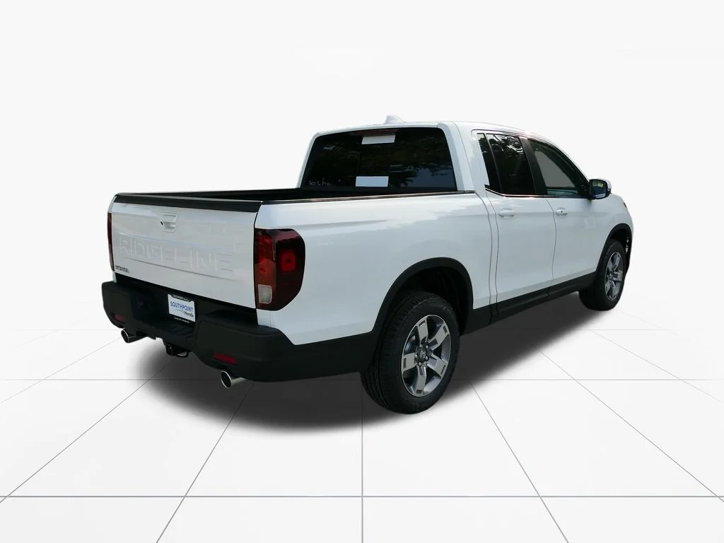 New 2026 Platinum White Pearl Honda RTL image 8