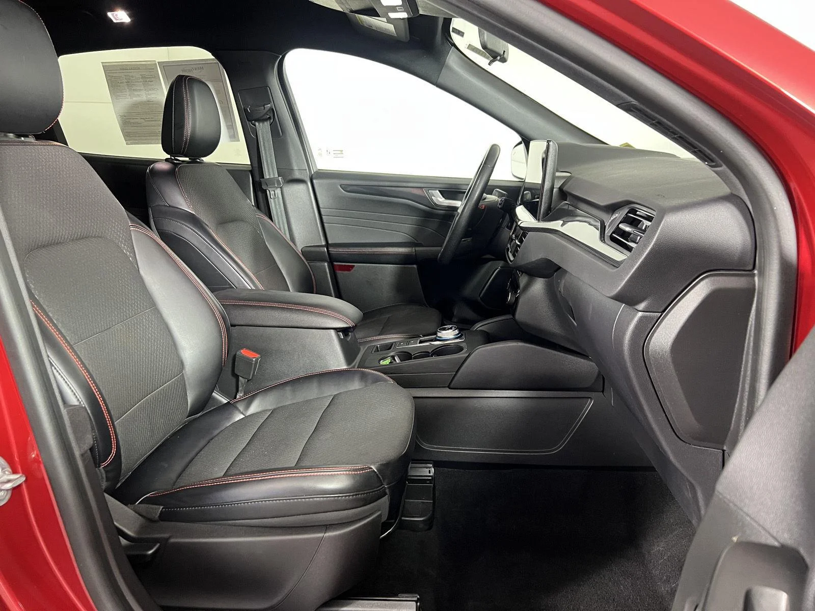 Used 2023 Rapid Red Metallic Tinted Clearcoat Ford ST-Line image 21