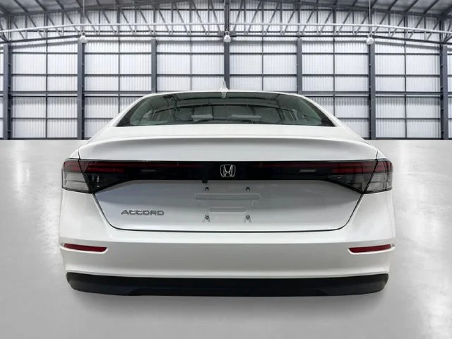 New 2026 Platinum White Pearl Honda LX image 4
