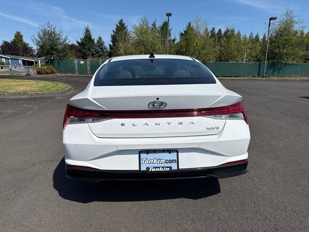 Used 2023 Lunar White Hyundai Limited image 5