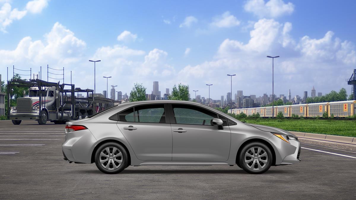 2026 Toyota Corolla LE - Photo 12