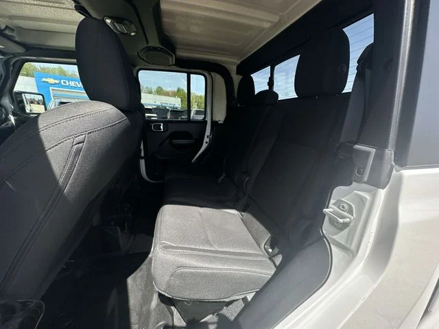 Used 2021 White Jeep Willys image 26