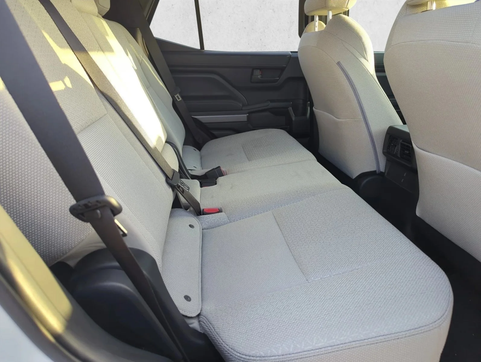 Used 2025 Ice Cap Toyota SR5 image 23